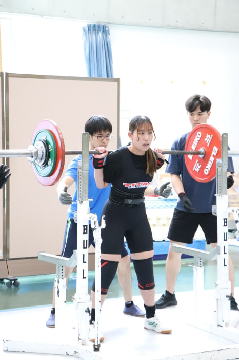 笑顔」と「くやしさ」を胸に更なる「頂」へ。 | 日体大スポーツ
